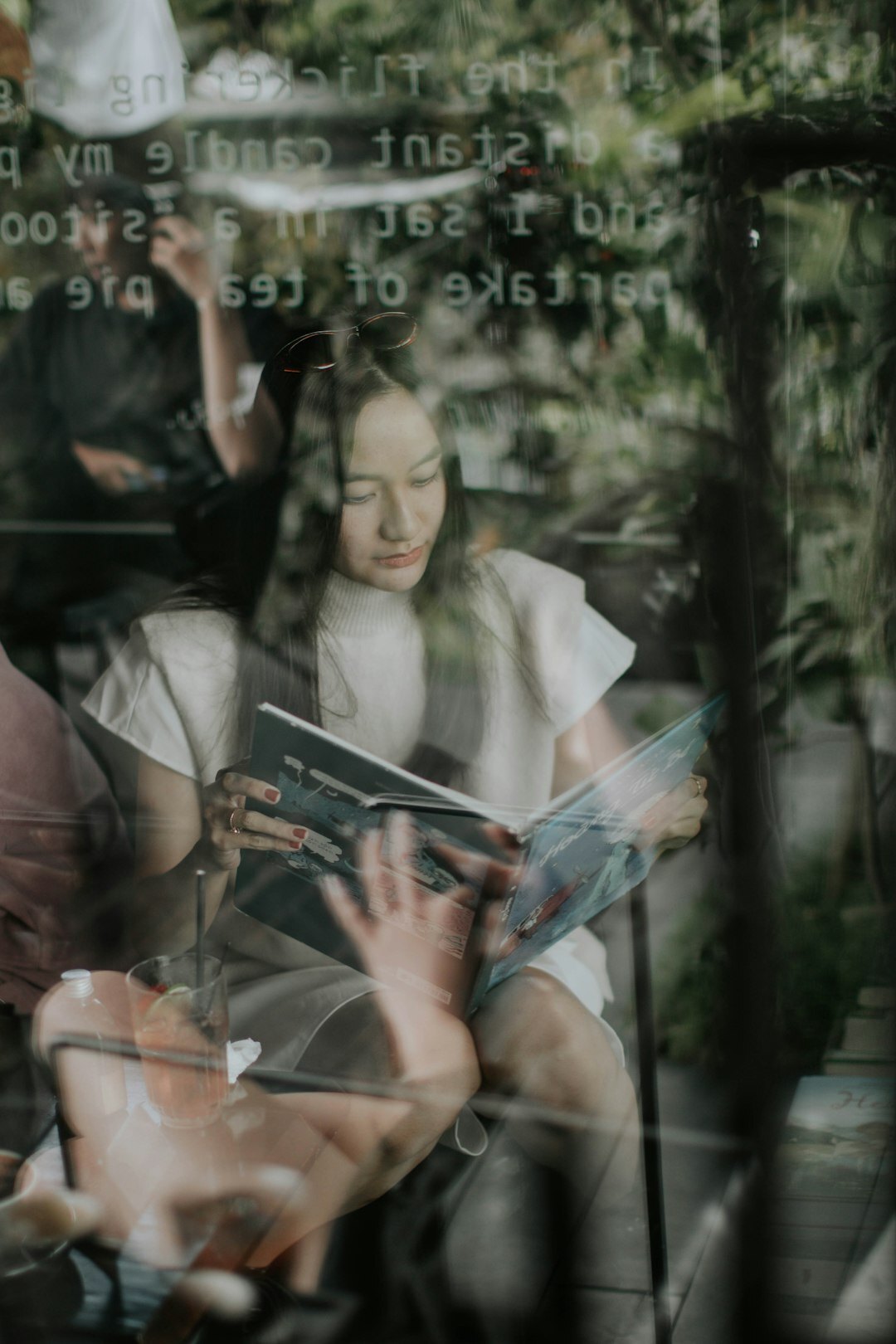 group of friends discussing book